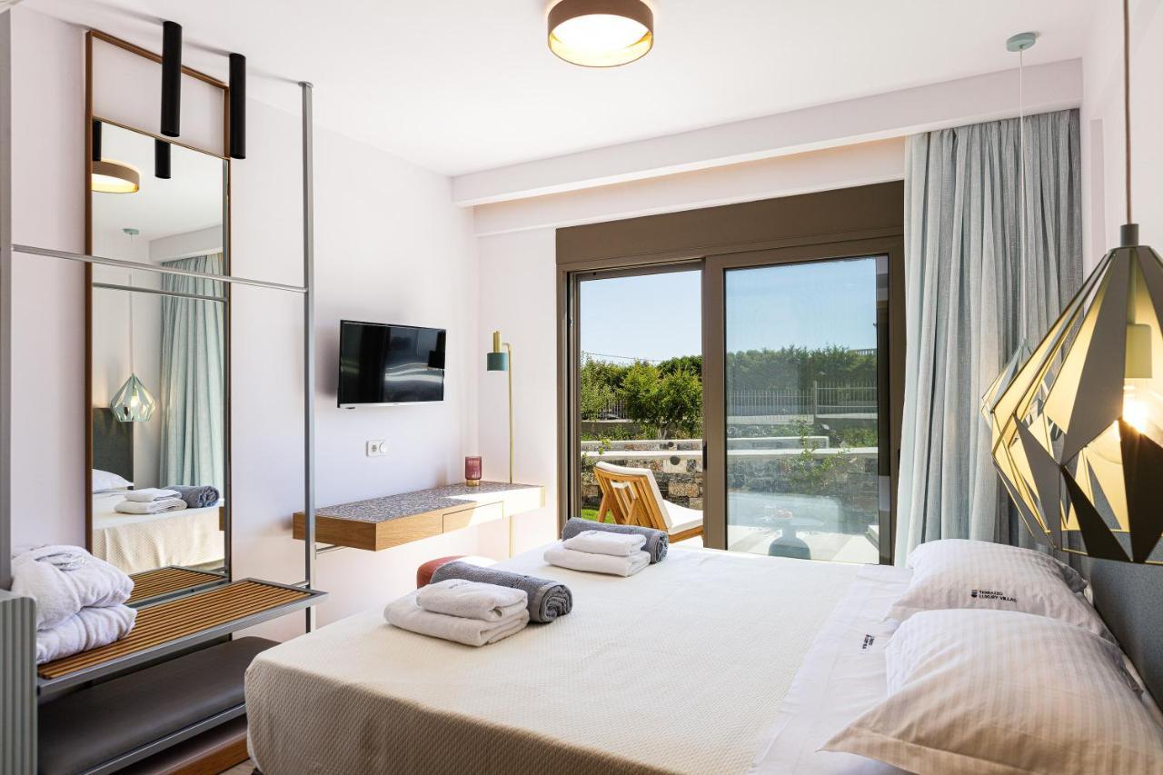 Terrazzo Luxury Villas Pigianos Kampos  Exteriör bild