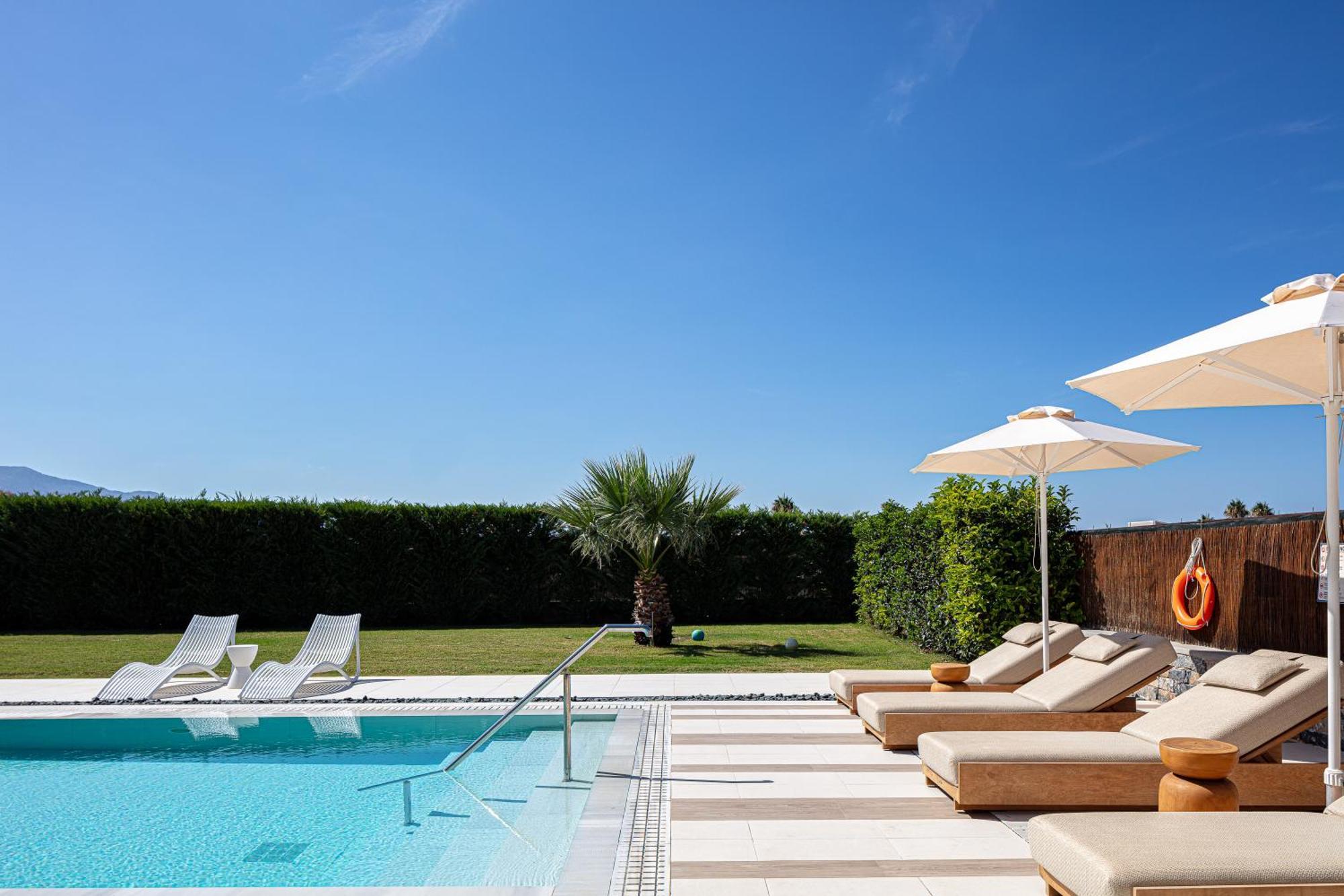 Terrazzo Luxury Villas Pigianos Kampos  Exteriör bild