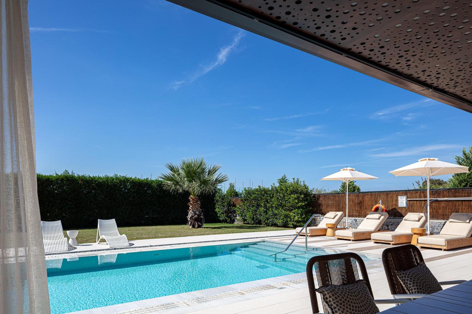 Terrazzo Luxury Villas Pigianos Kampos  Exteriör bild